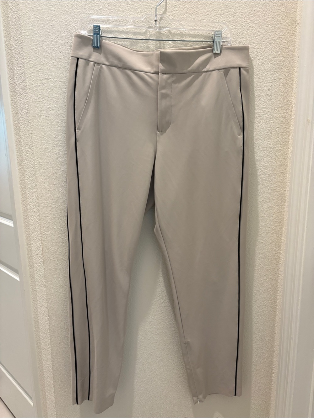 Athleta Light Beige women’s PLUS size  Pant with Black Side Piping